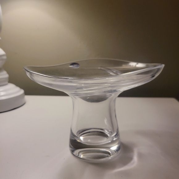 ROGASKA SLOVENIAN TIPPERARY CRYSTAL FLARED BUD VASE - Picture 2 of 6